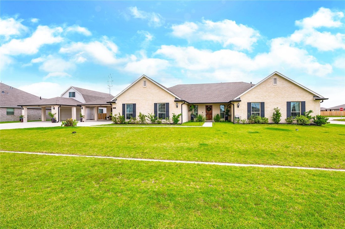 House in Dickinson, Texas, United States 4 - 18128250
