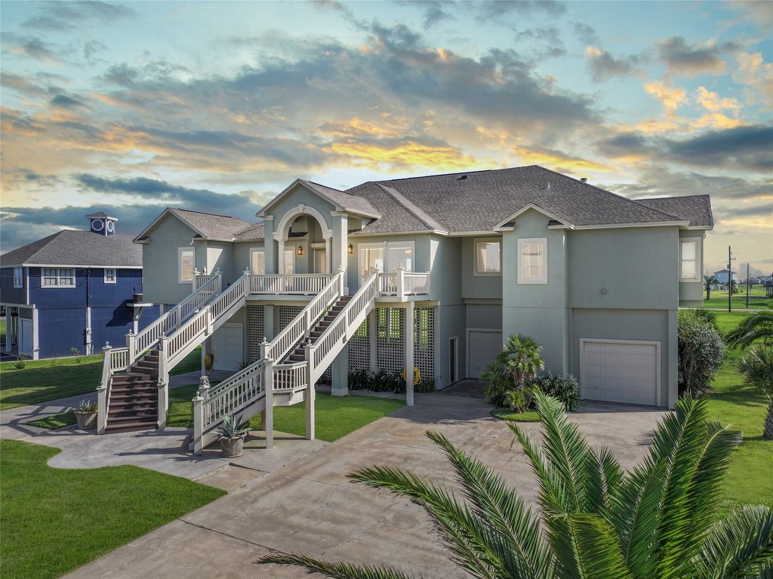 House in Bolivar Peninsula, Texas, United States 1 - 18133129