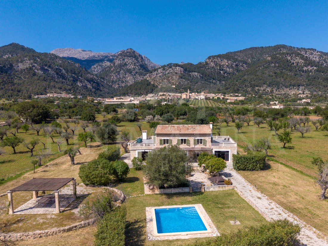 Finca in Selva, Balearic Islands, Spain 1 - 18133586