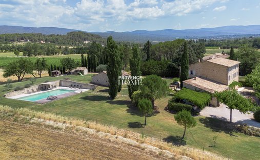 Maisons de campagne à Roussillon, Provence-Alpes-Côte d'Azur, France 1