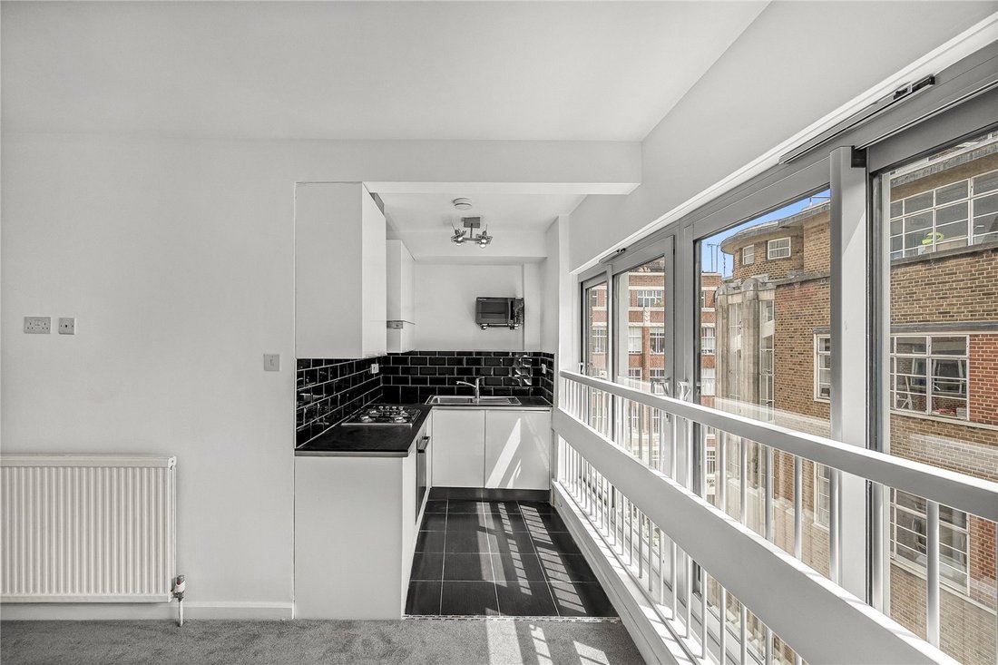 Apartment in Fitzrovia, Camden, England 1 - 17247933