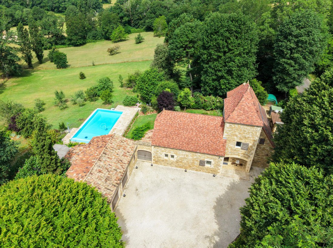 Estate in Gourdon, Occitania, France 4 - 18128009