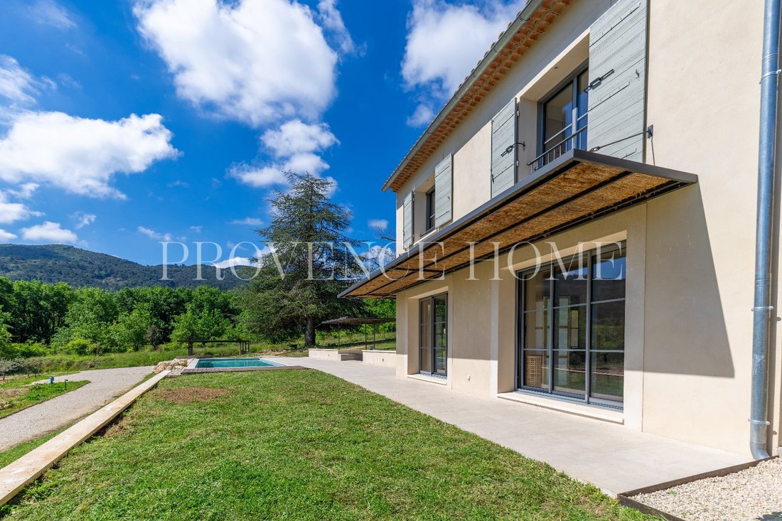 House in Ménerbes, Provence-Alpes-Côte d'Azur, France 3 - 18130806