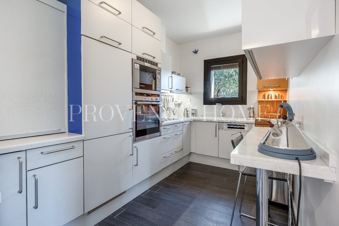 House in Gordes, Provence-Alpes-Côte d'Azur, France 5 - 18130796