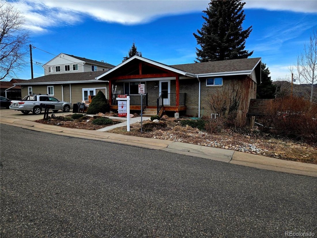 House in Golden, Colorado, United States 1 - 18131689