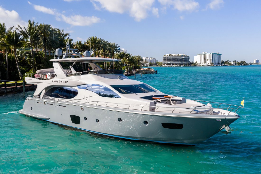 Motor Yacht in United States 1 - 17887454