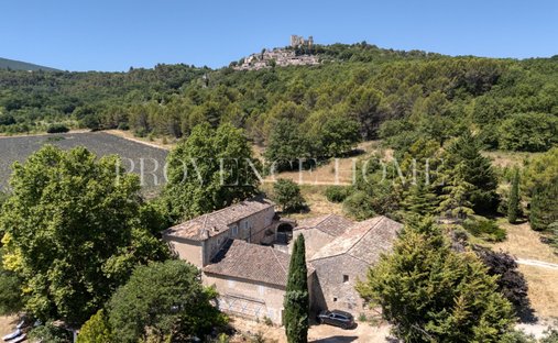 Finca en Lacoste, Provenza-Alpes-Costa Azul, Francia 1