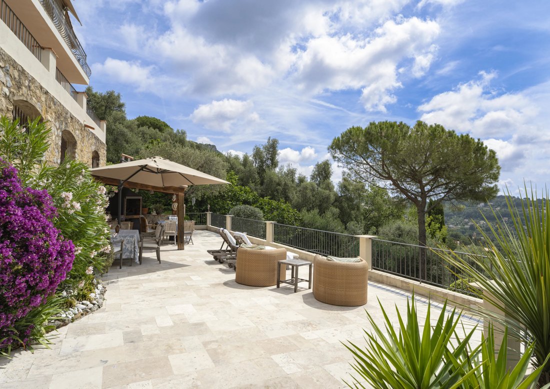 Villa in Grasse, Provence-Alpes-Côte d'Azur, France 4 - 18130047