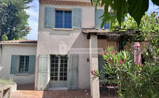 House in Saint-Rémy-de-Provence, Provence-Alpes-Côte d'Azur, France 1