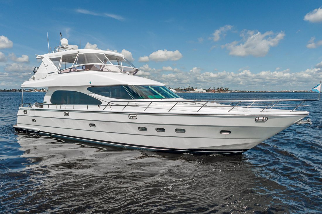 Motor Yacht in United States 2 - 17885085