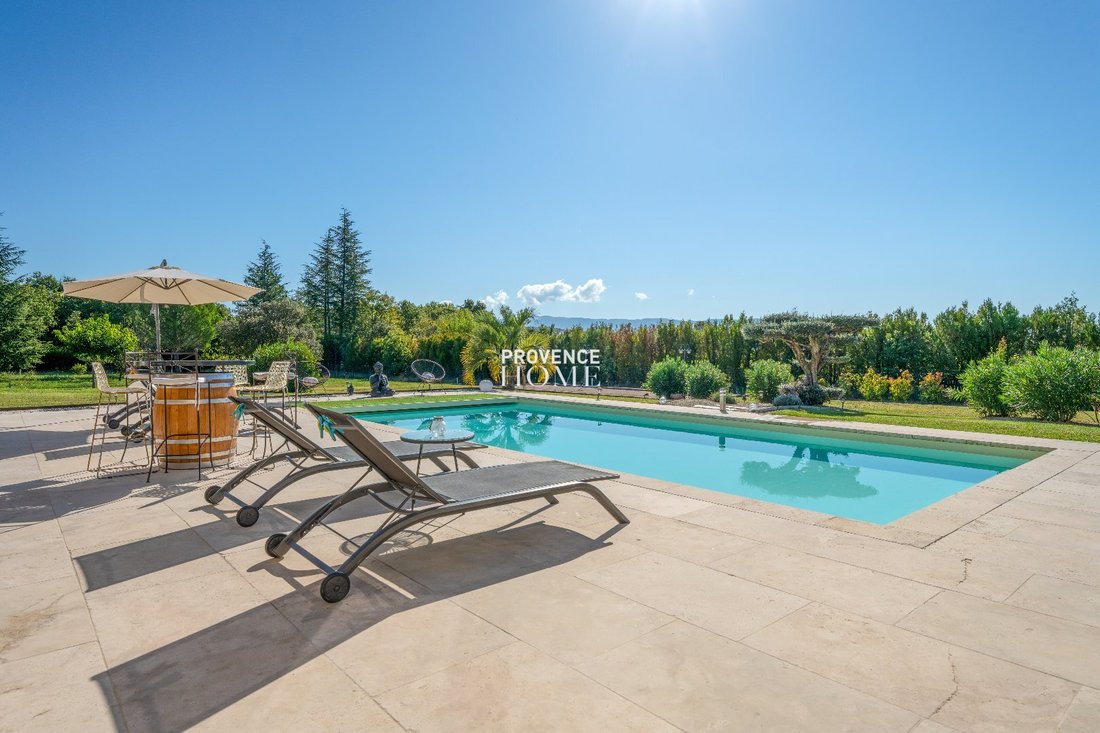 Villa in Roussillon, Provence-Alpes-Côte d'Azur, France 2 - 18130812