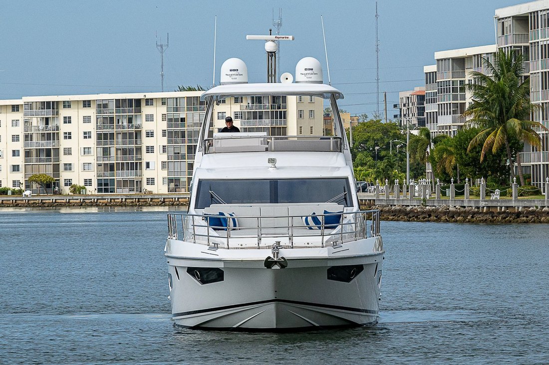 Motor Yacht in United States 3 - 18130891