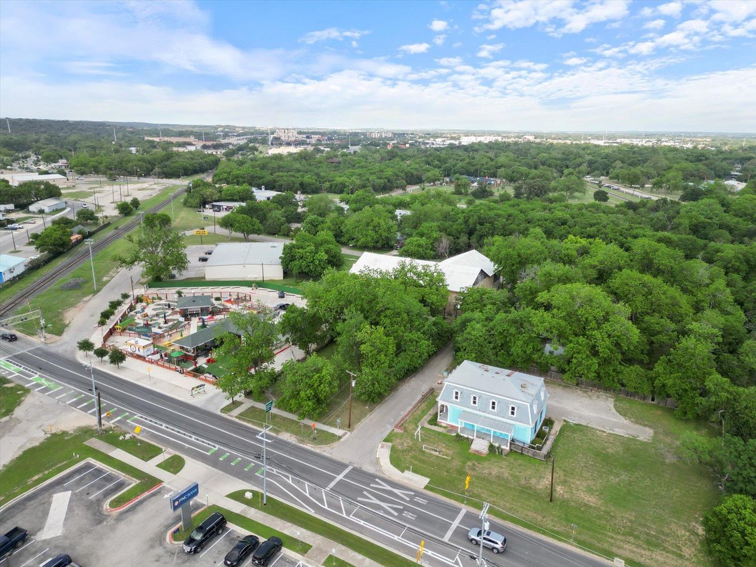 House in San Marcos, Texas, United States 5 - 18132977