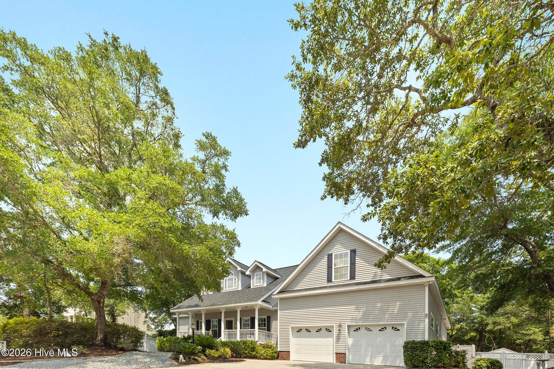 House in Oak Island, North Carolina, United States 3 - 18131914