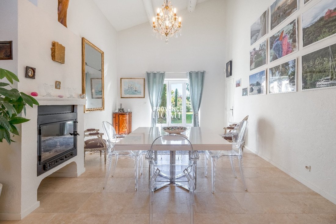 Andere in Lagnes, Provence-Alpes-Côte d'Azur, Frankreich 5 - 18130819