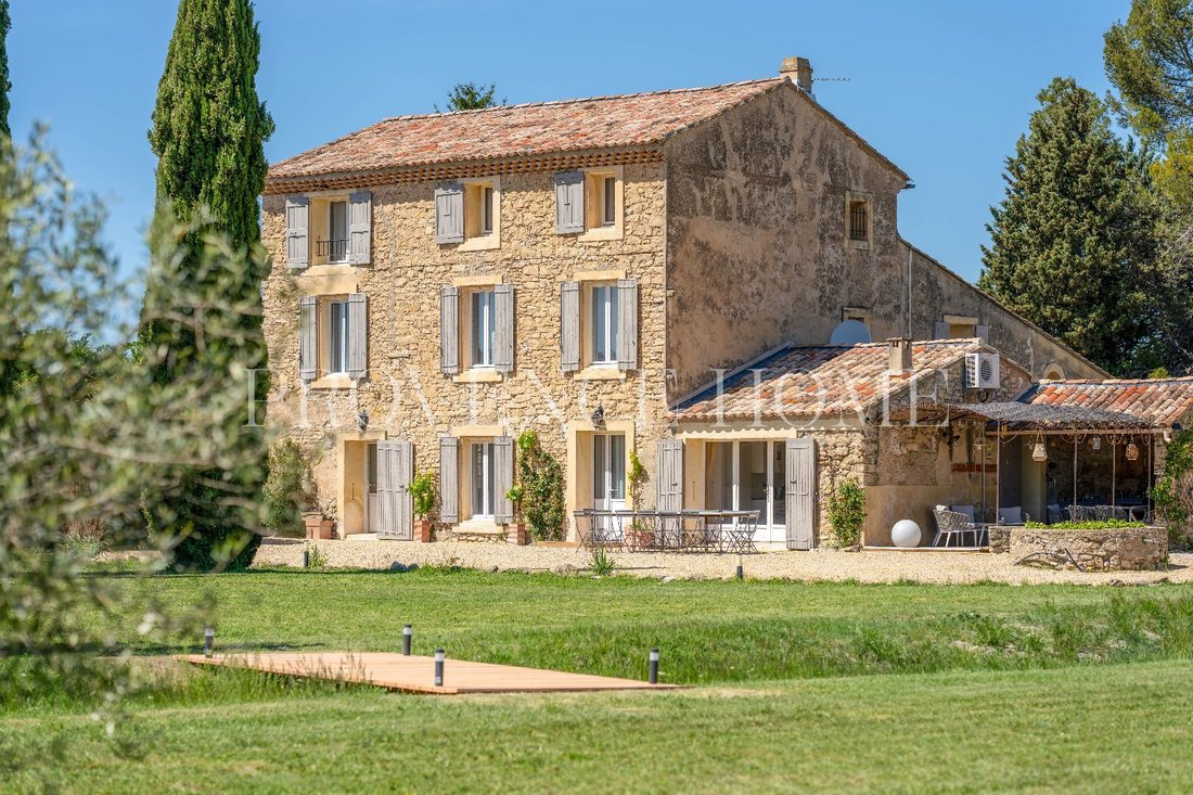 Estate in Mazan, Provence-Alpes-Côte d'Azur, France 1 - 18130787