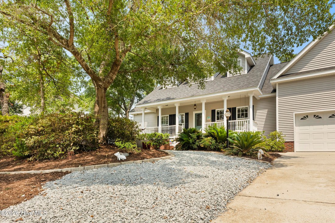 House in Oak Island, North Carolina, United States 2 - 18131914