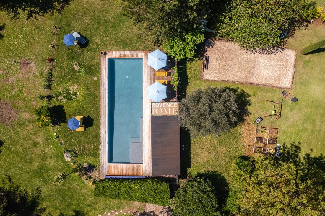 Estate in Sud, Le Thor, France 3 - 18130800