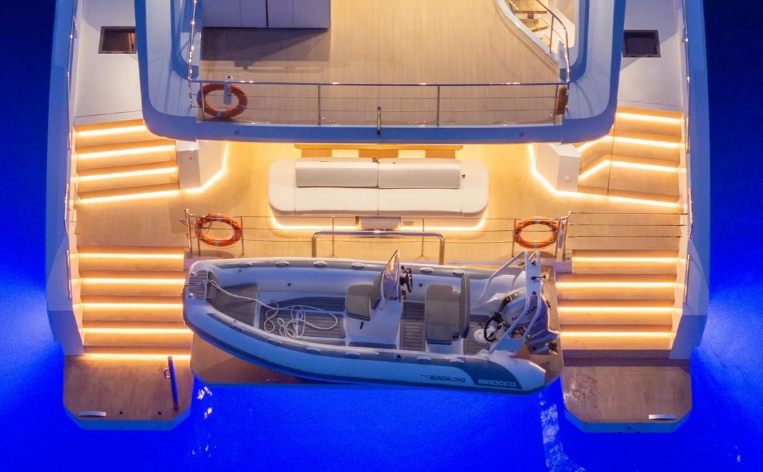 Catamaran in Australia 4 - 18130564