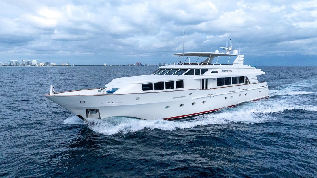Motor Yacht in United States 3 - 17885404