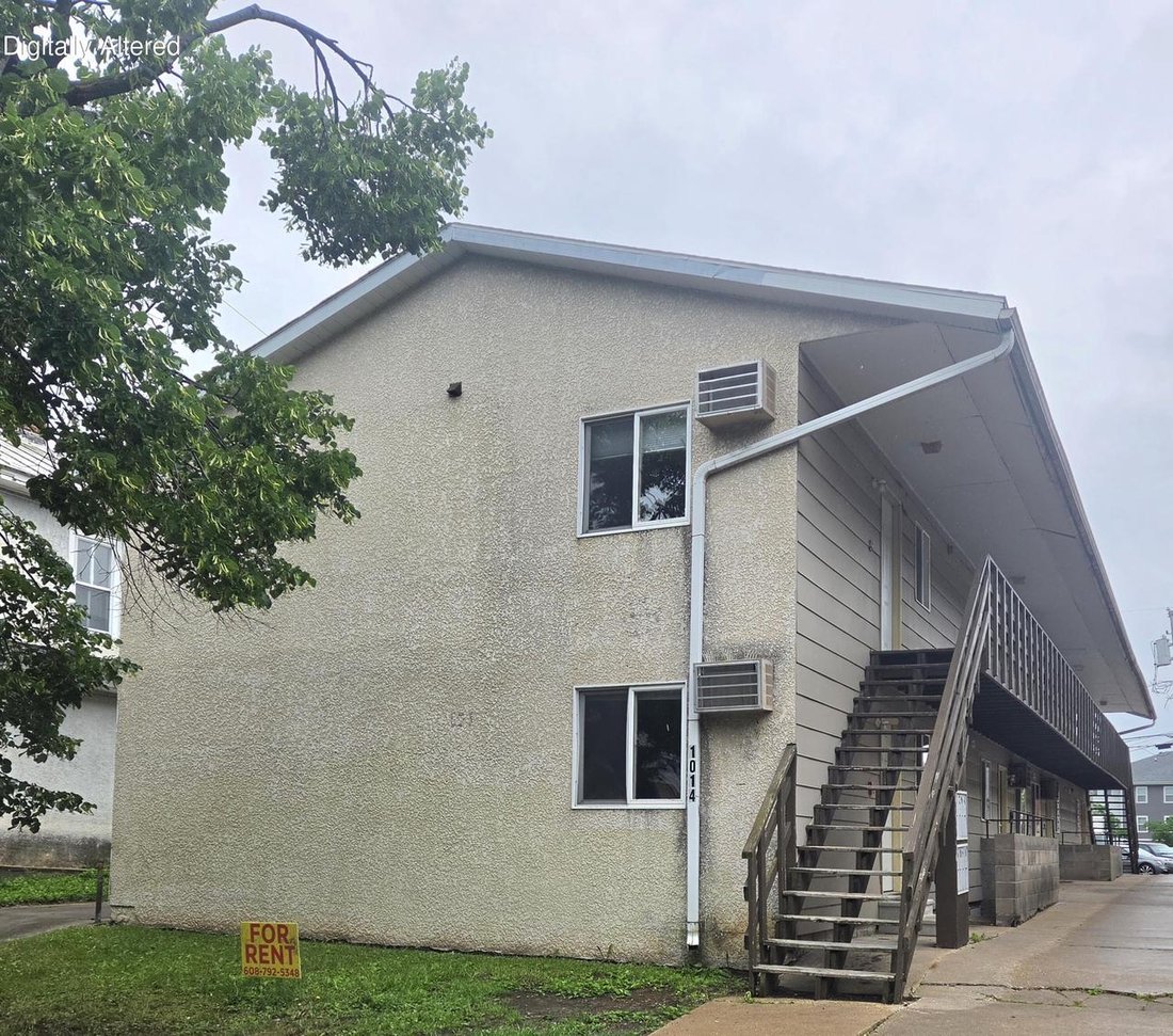 La Crosse, Wisconsin, United States 2 - 18131987