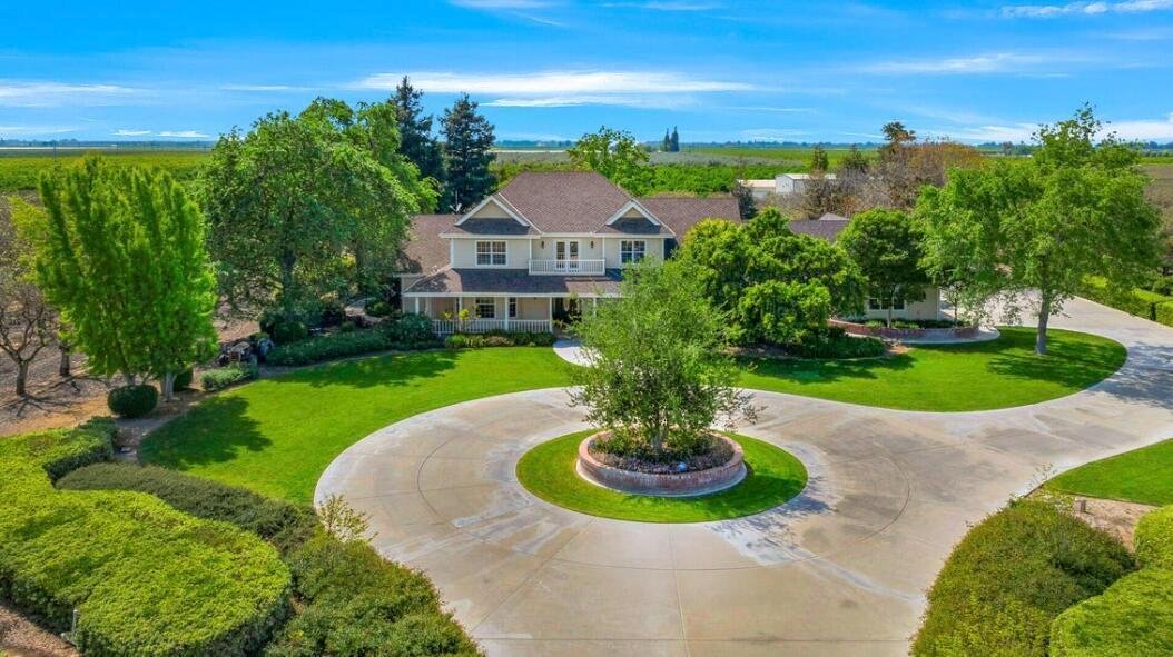 House in Exeter, California, United States 1 - 18134135