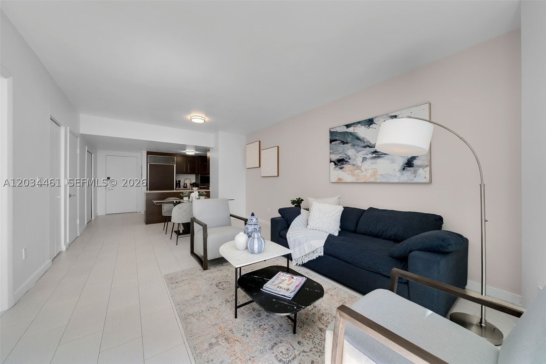 Condo in Miami, Florida, United States 4 - 18128097