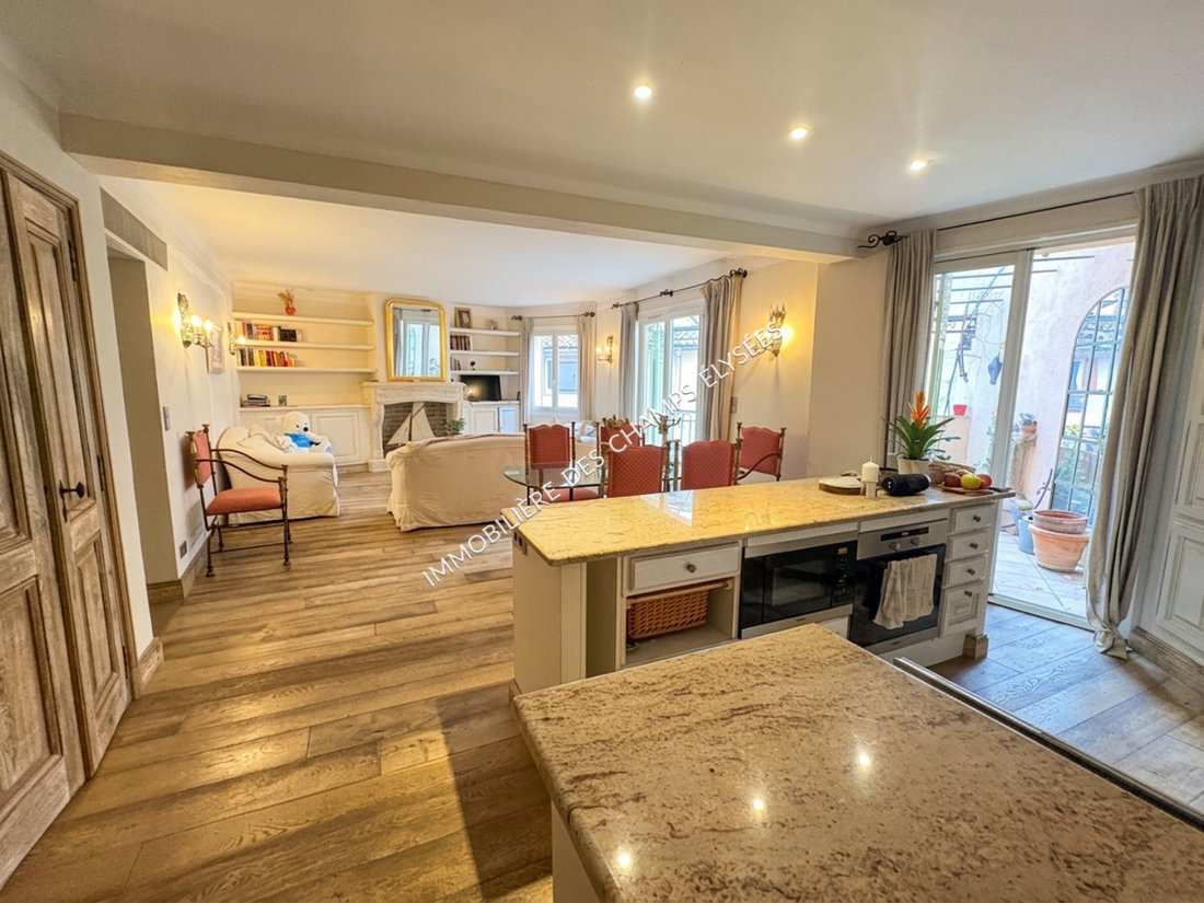 Appartamento a Zone Est Diffuse, San Tropez, Francia 2 - 18128237