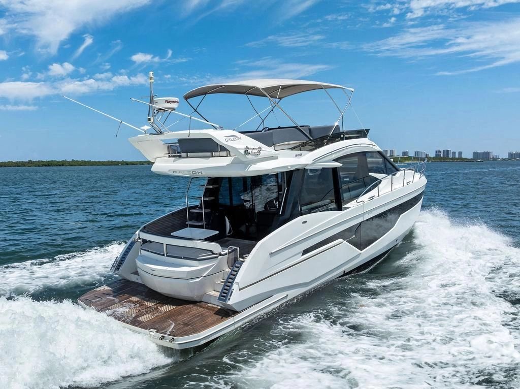 Motor Yacht in United States 3 - 17885433
