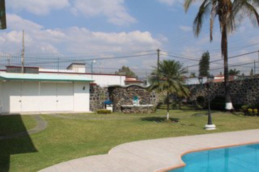 House in Oaxtepec, Morelos, Mexico 3 - 18130467