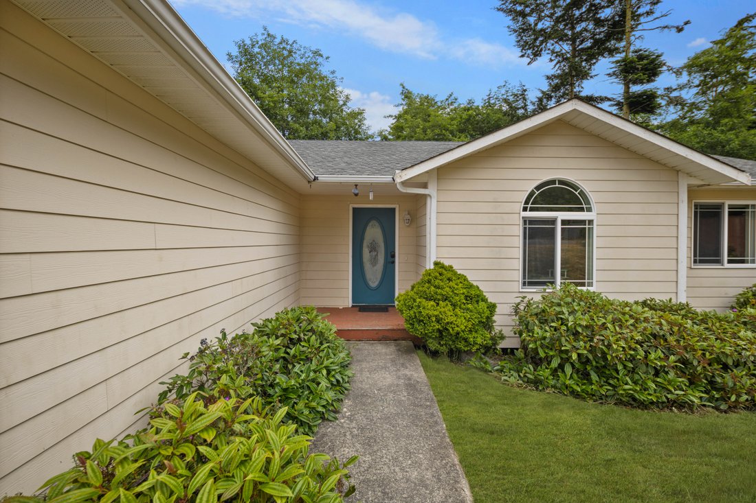 House in Oak Harbor, Washington, United States 3 - 18131125