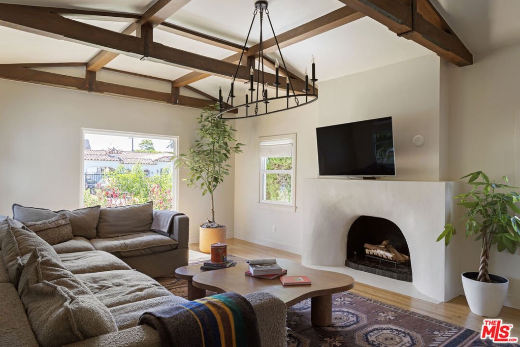 House in Los Angeles, California, United States 3 - 18132557