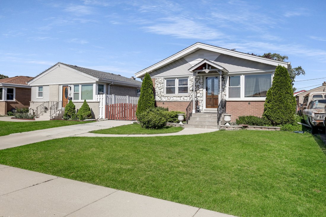 House in Norridge, Illinois, United States 3 - 18132707