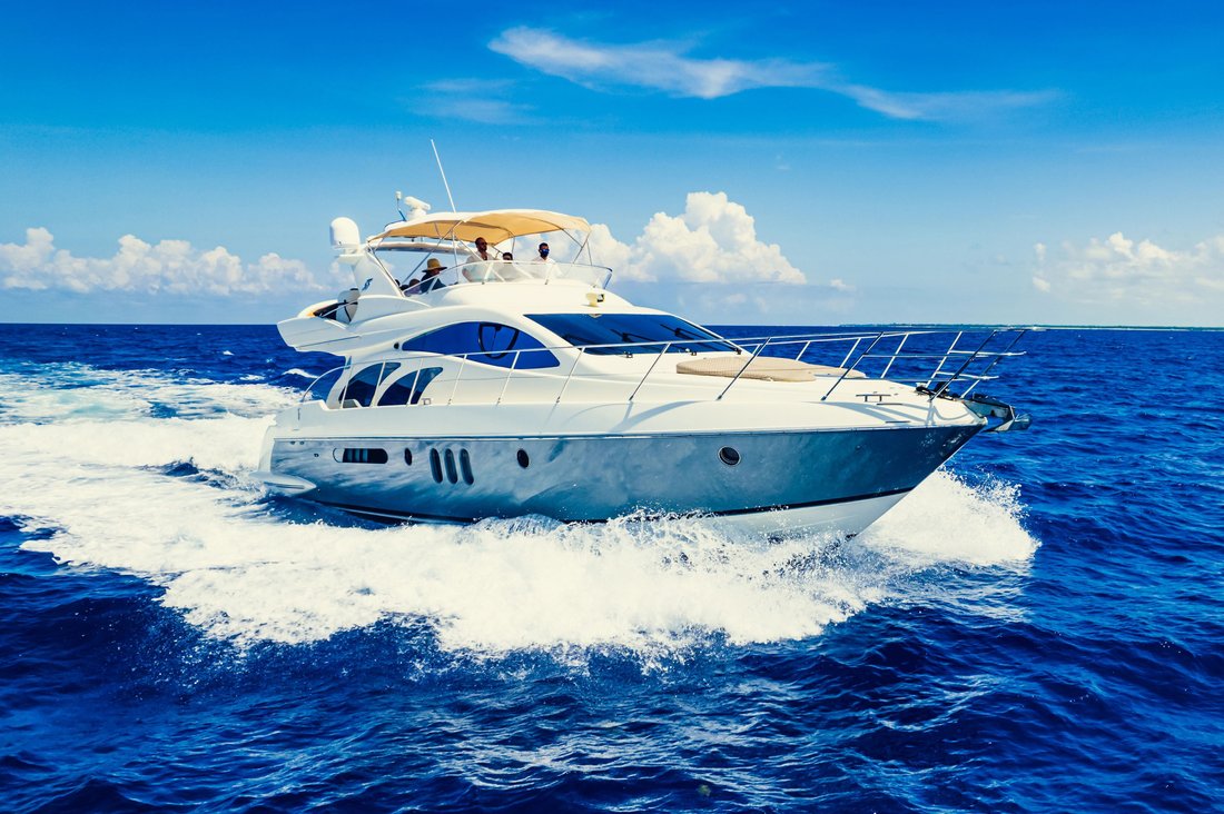 Motor Yacht in Mexico 1 - 17885397