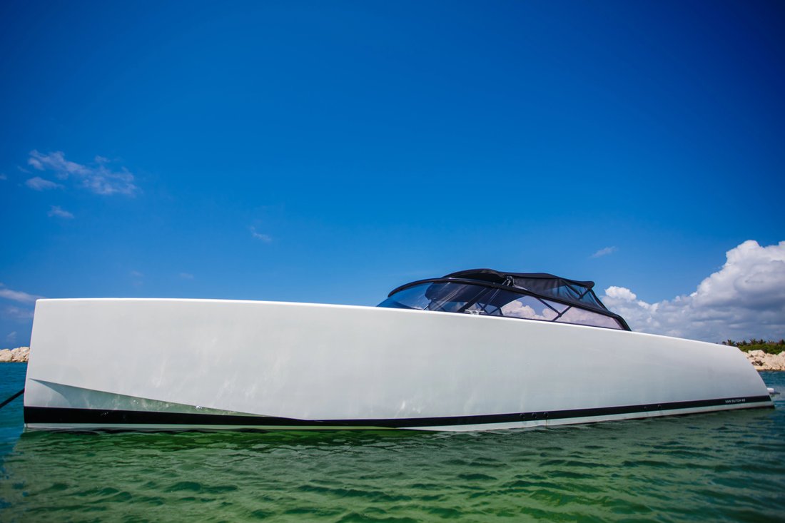 Cruiser in Mexico 1 - 17885398