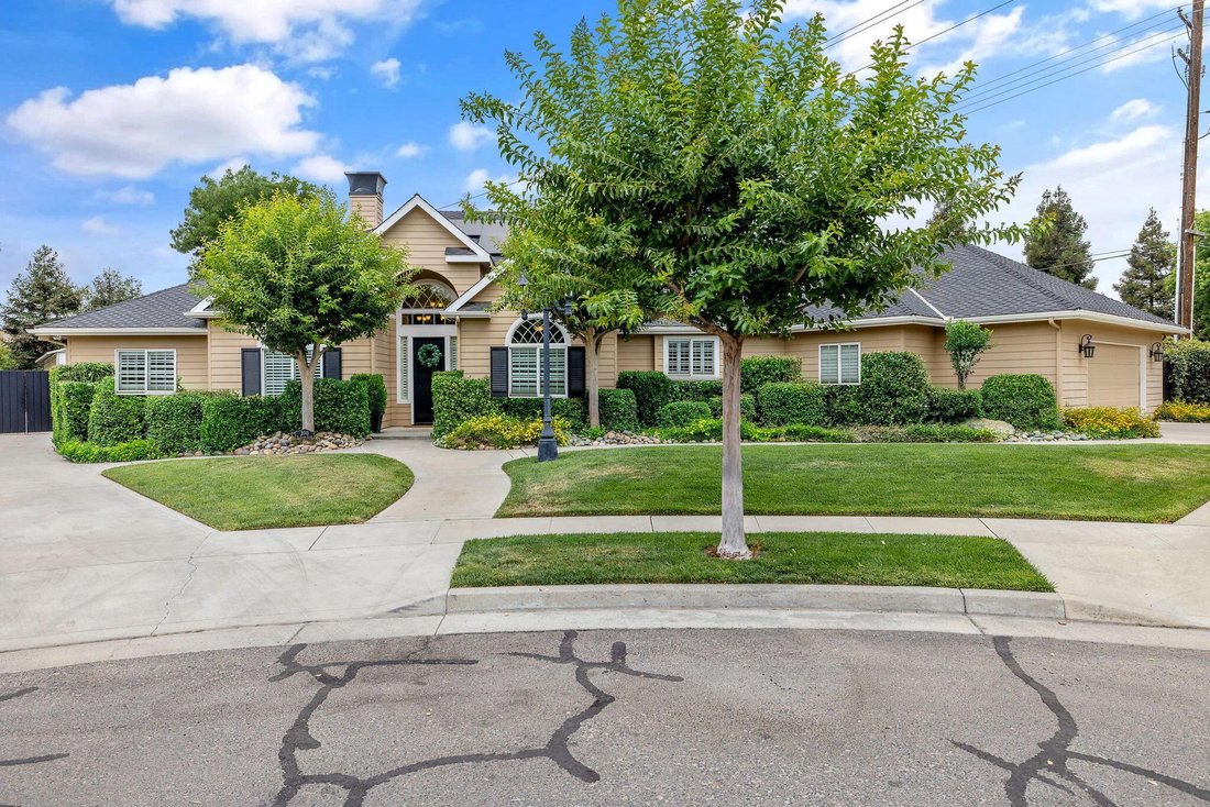 House in Visalia, California, United States 1 - 18134118
