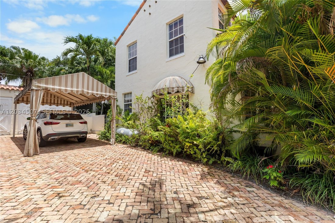 House in Miami, Florida, United States 5 - 18128063