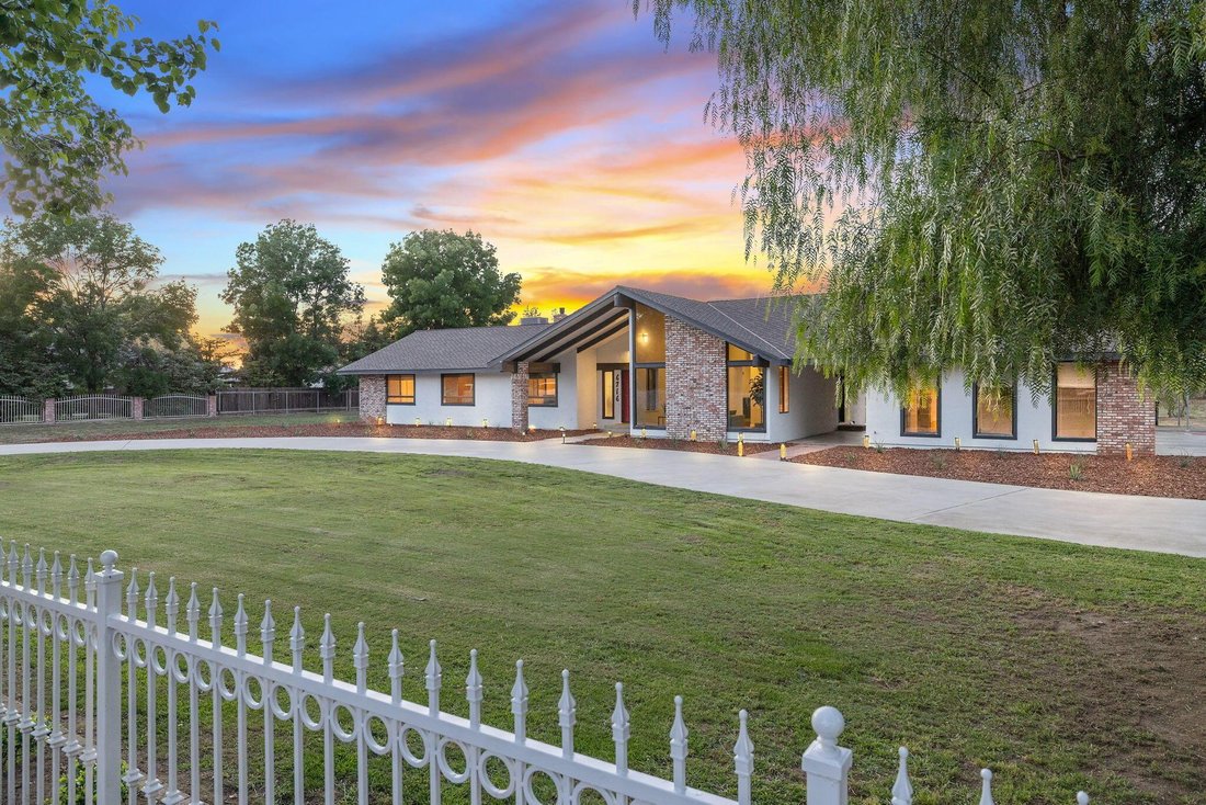 House in Visalia, California, United States 2 - 18134110