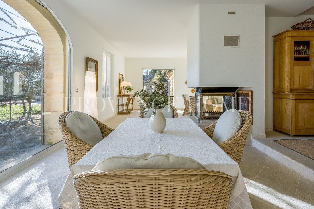 Estate in Gordes, Provence-Alpes-Côte d'Azur, France 5 - 18130826