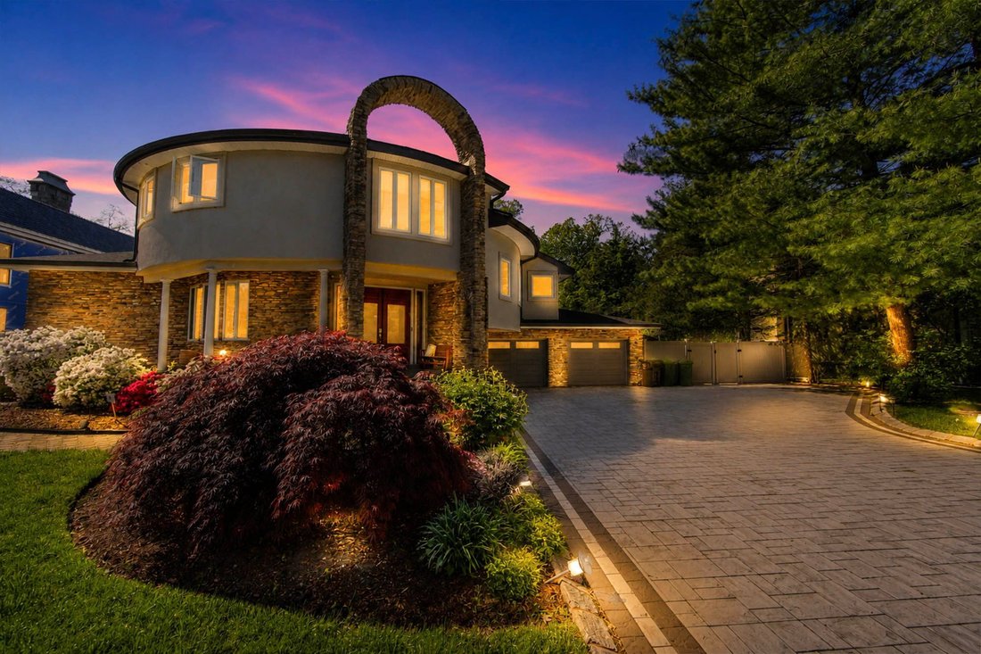 House in Paramus, New Jersey, United States 2 - 18121099