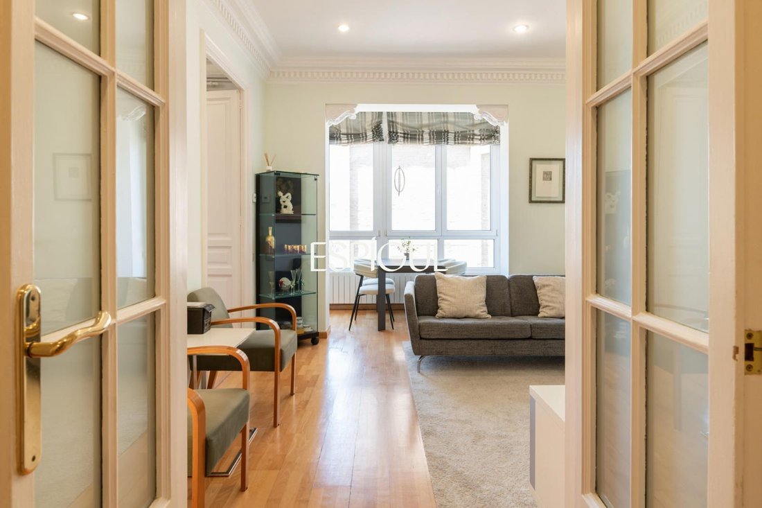 Apartment in Eixample, Barcelona, Spain 5 - 18127401