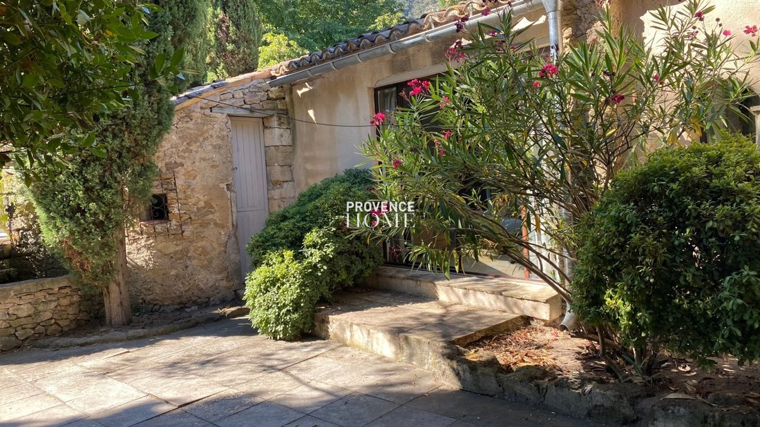 Country House in Maubec, Provence-Alpes-Côte d'Azur, France 4 - 18130675