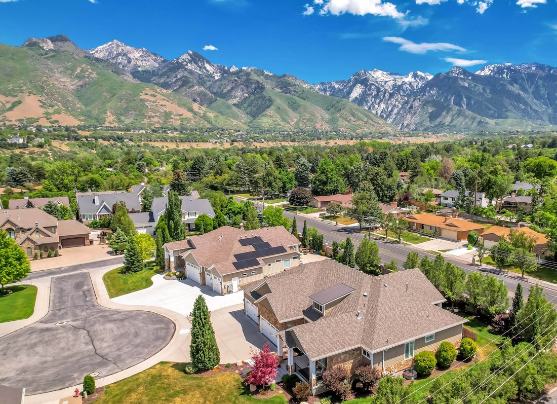 House in Sandy, Utah, United States 3 - 17601849