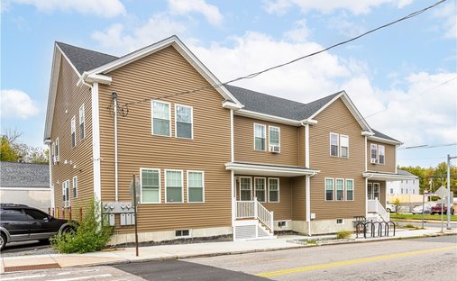 Apartment in North Providence, Rhode Island, United States 1