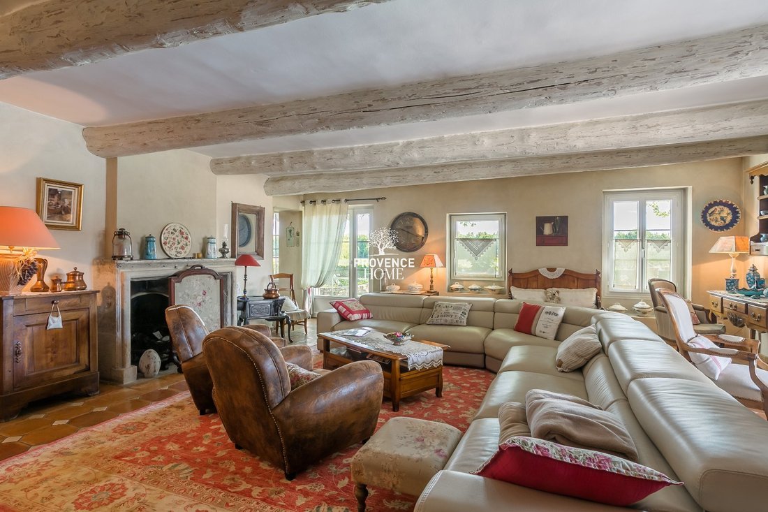 Estate in Cavaillon, Provence-Alpes-Côte d'Azur, France 4 - 18130623