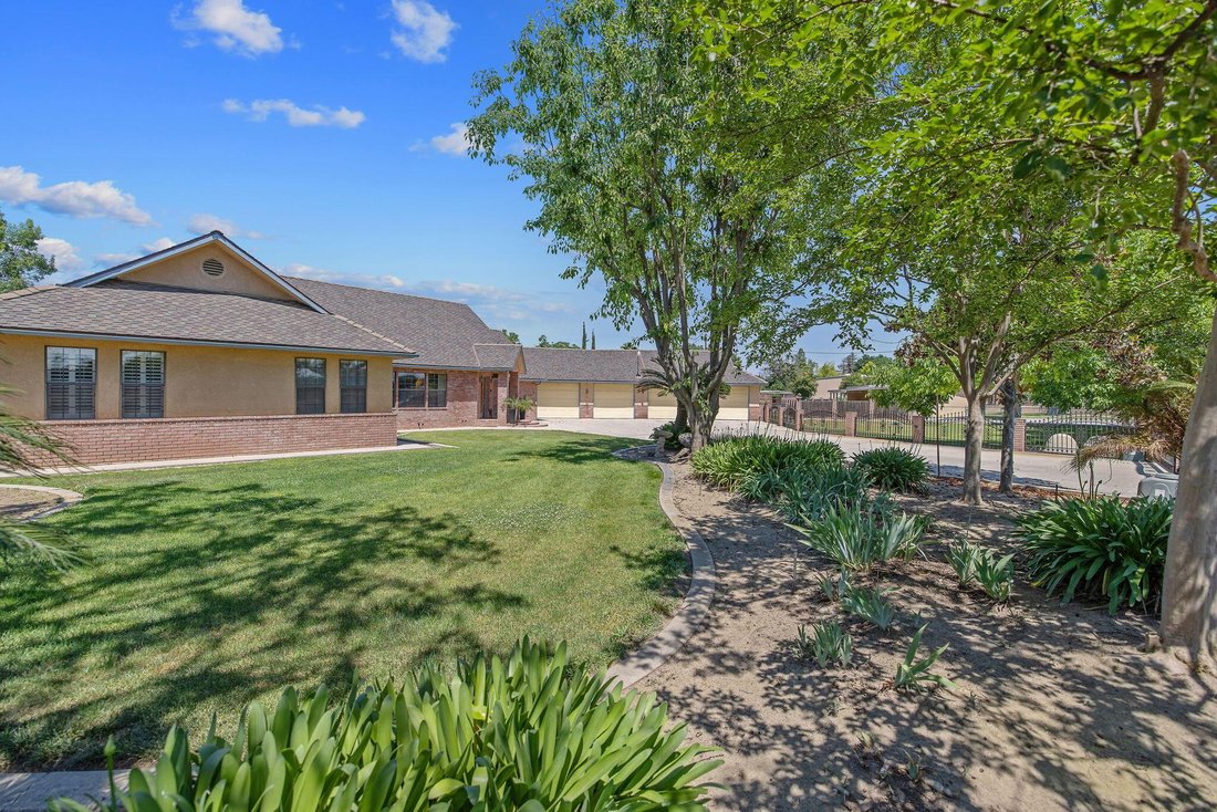 House in Visalia, California, United States 5 - 18134134