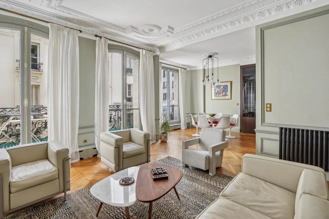 Apartment in Porte Dauphine, Paris 16e Arrondissement, Paris 2 - 18130296