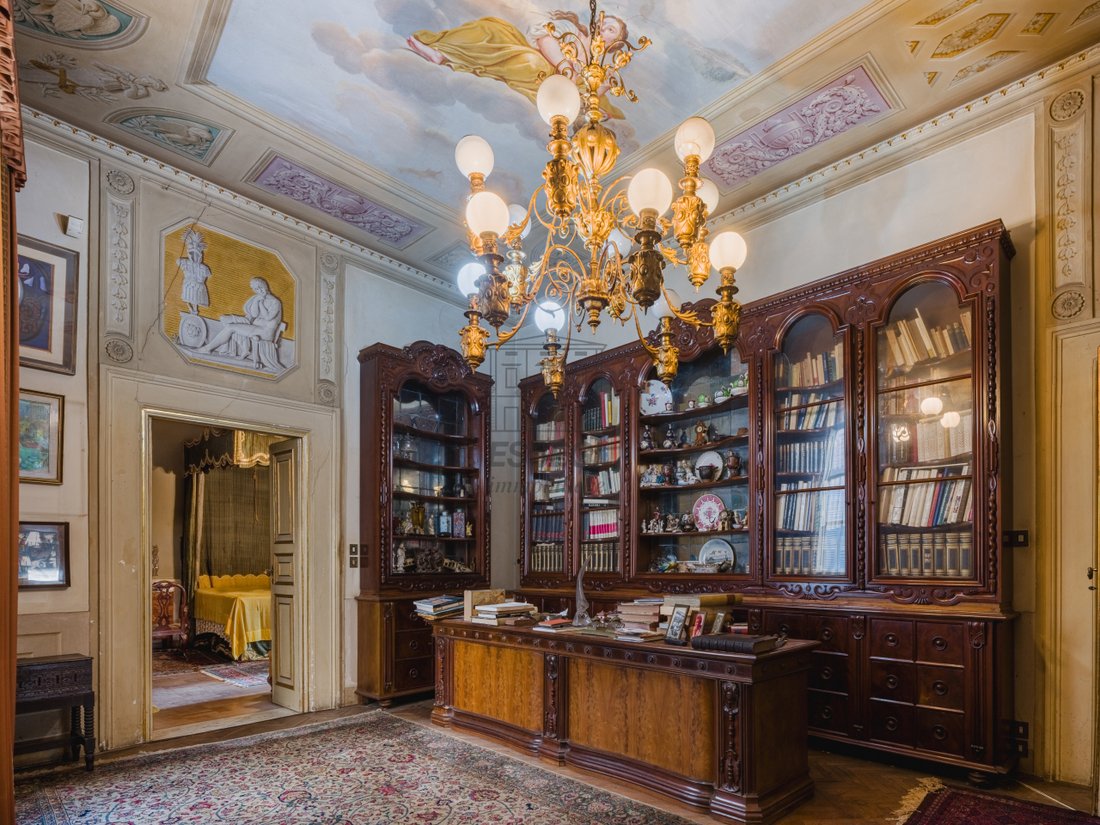 Villa in Historic Center, Lucca, Tuscany 4 - 17412092