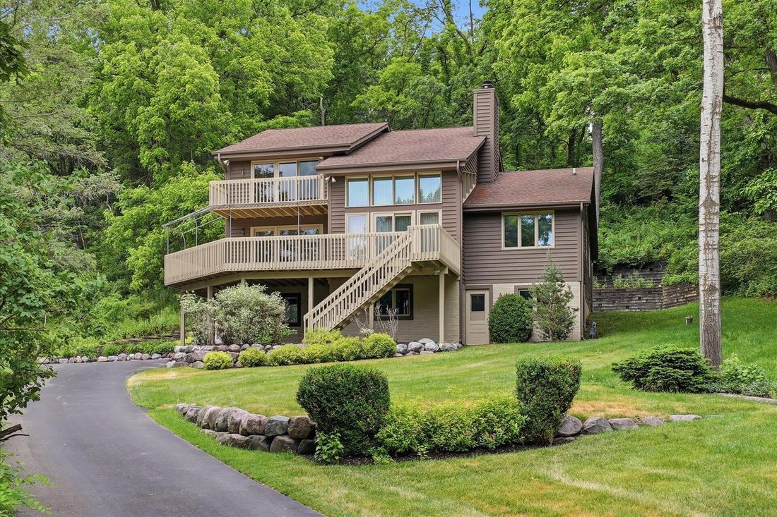 House in Delafield, Wisconsin, United States 2 - 18131961