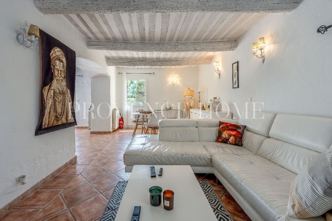 Estate in Mazan, Provence-Alpes-Côte d'Azur, France 5 - 18130787